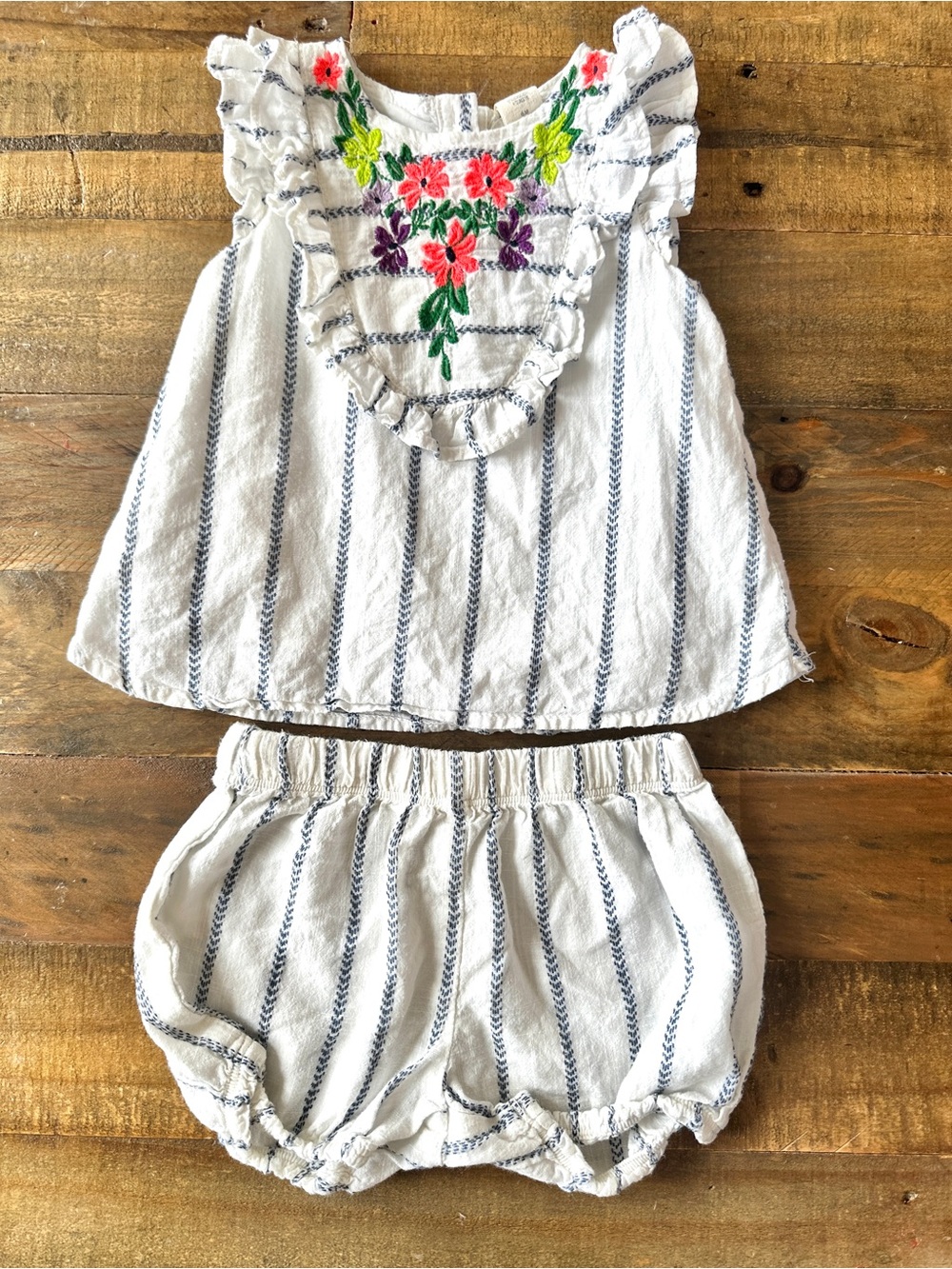 Tucker + Tate White Striped Two-Piece Set with Colorful Floral Embroidery